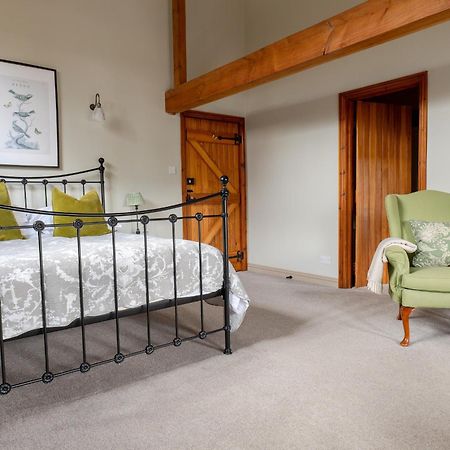 North Downs Barn Bed & Breakfast Rochester  Eksteriør bilde